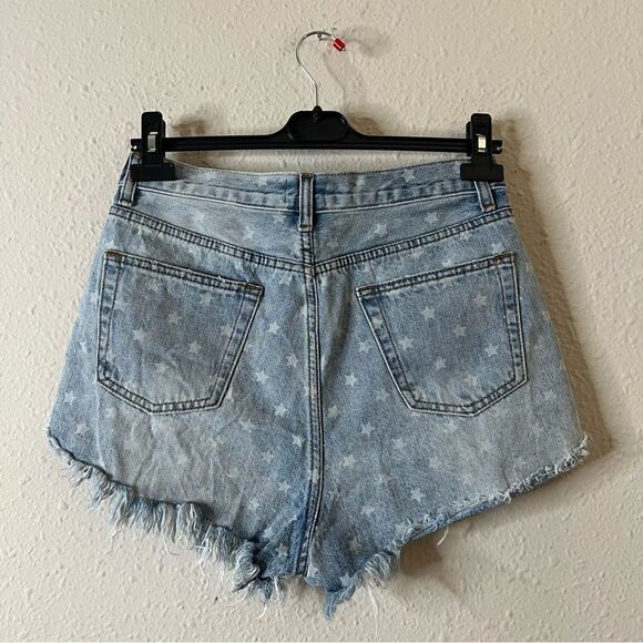SUPERDOWN Revolve Kenzie Star Print Distressed Denim Jean Shorts High Rise - Picture 6 of 6